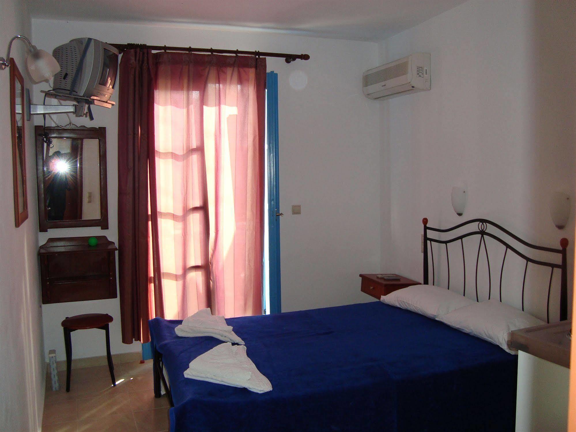 Vakhos Island Hotel Agia Anna  Exterior photo